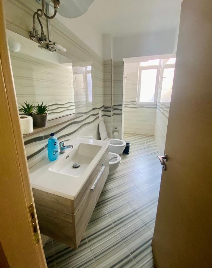 Ultra Apartments 'New Baazar 2' Tirana Bagian luar foto