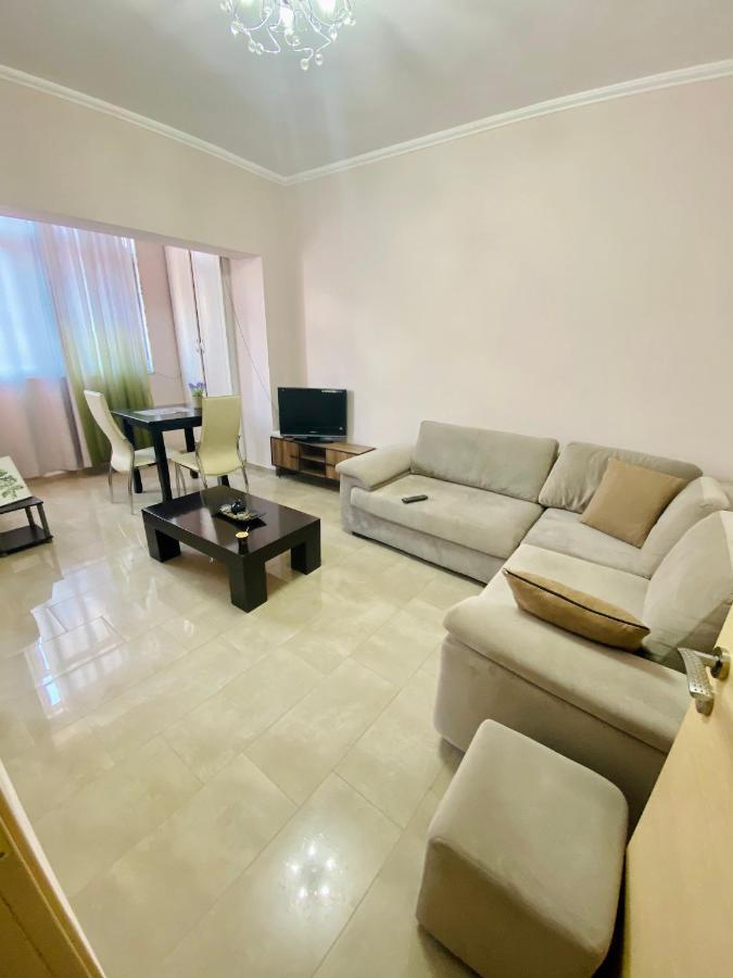 Ultra Apartments 'New Baazar 2' Tirana Bagian luar foto