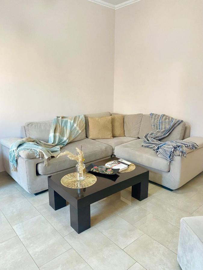 Ultra Apartments 'New Baazar 2' Tirana Bagian luar foto